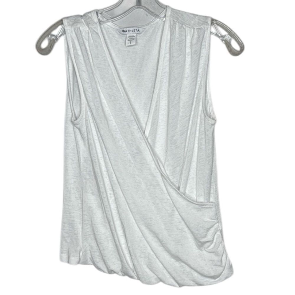 Athleta Breezy Wrap White Sleeveless Tank Top. Size Medium.